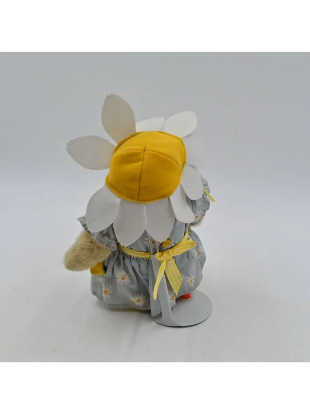 Muffy Vanderbear Daisy Petals Vintage Bear Stuffed Plush W/ Stand